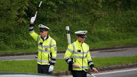 policieOn a Ona Mad